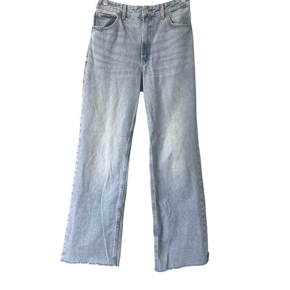 ZARA Women’s High Rise Wide Leg Blue Jeans Light Wash Raw Hem Size 8 *EUC - Picture 2 of 10
